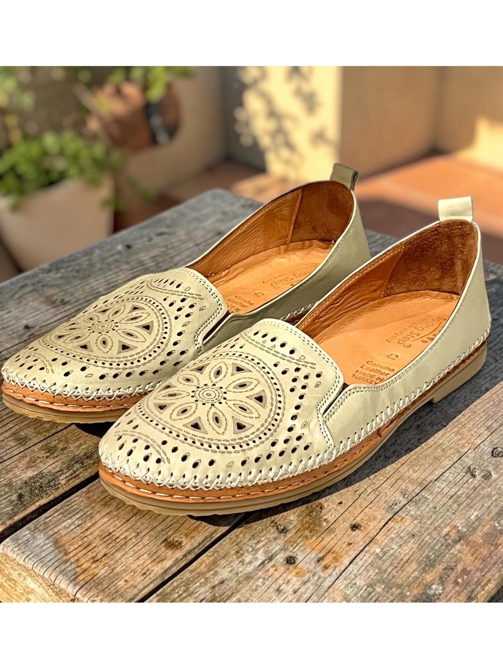 Spring Step Ingrid Womens 42 US 10.5-11 Olive Green Leather Cutout Loafers NWOT